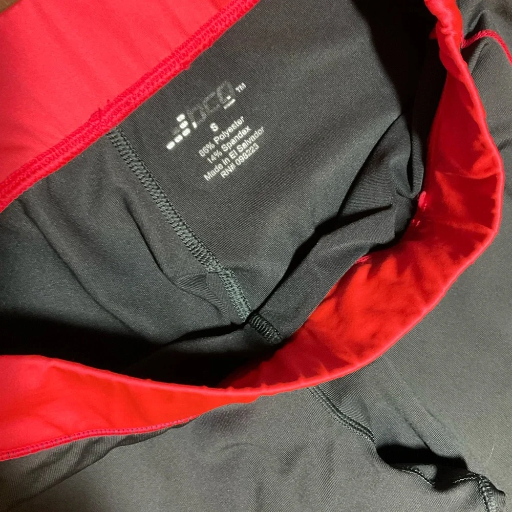 Bundle Activewear, Victoria Sport Sport-bra & BCG compression pant, Sz: Small - Picture 7 of 7